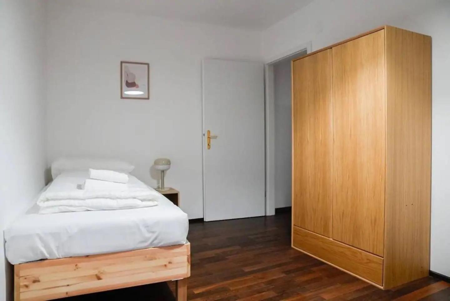 Apartamento Authentic Austrian Flat In The South Of Vienna Modling Exterior foto