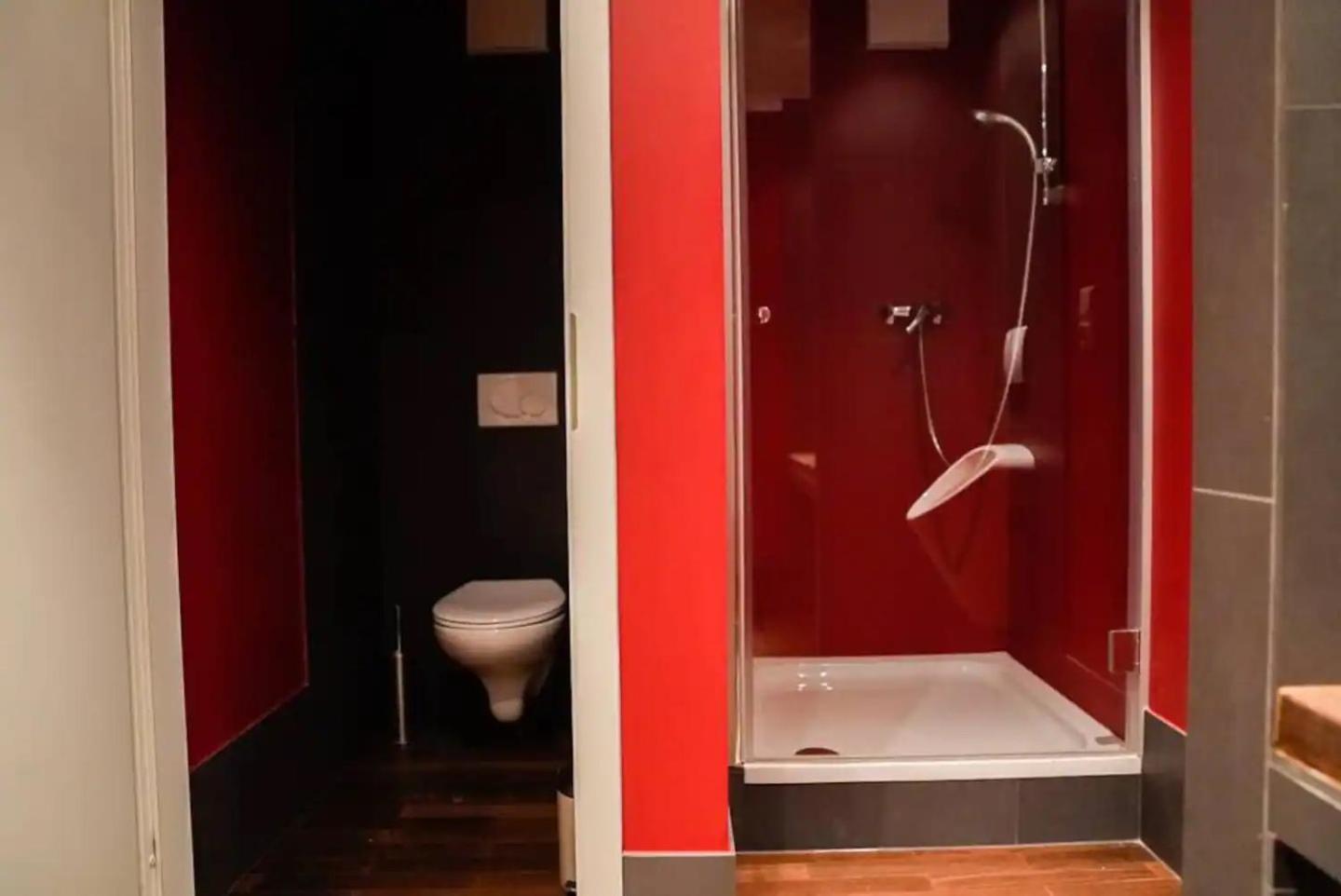 Apartamento Authentic Austrian Flat In The South Of Vienna Modling Exterior foto