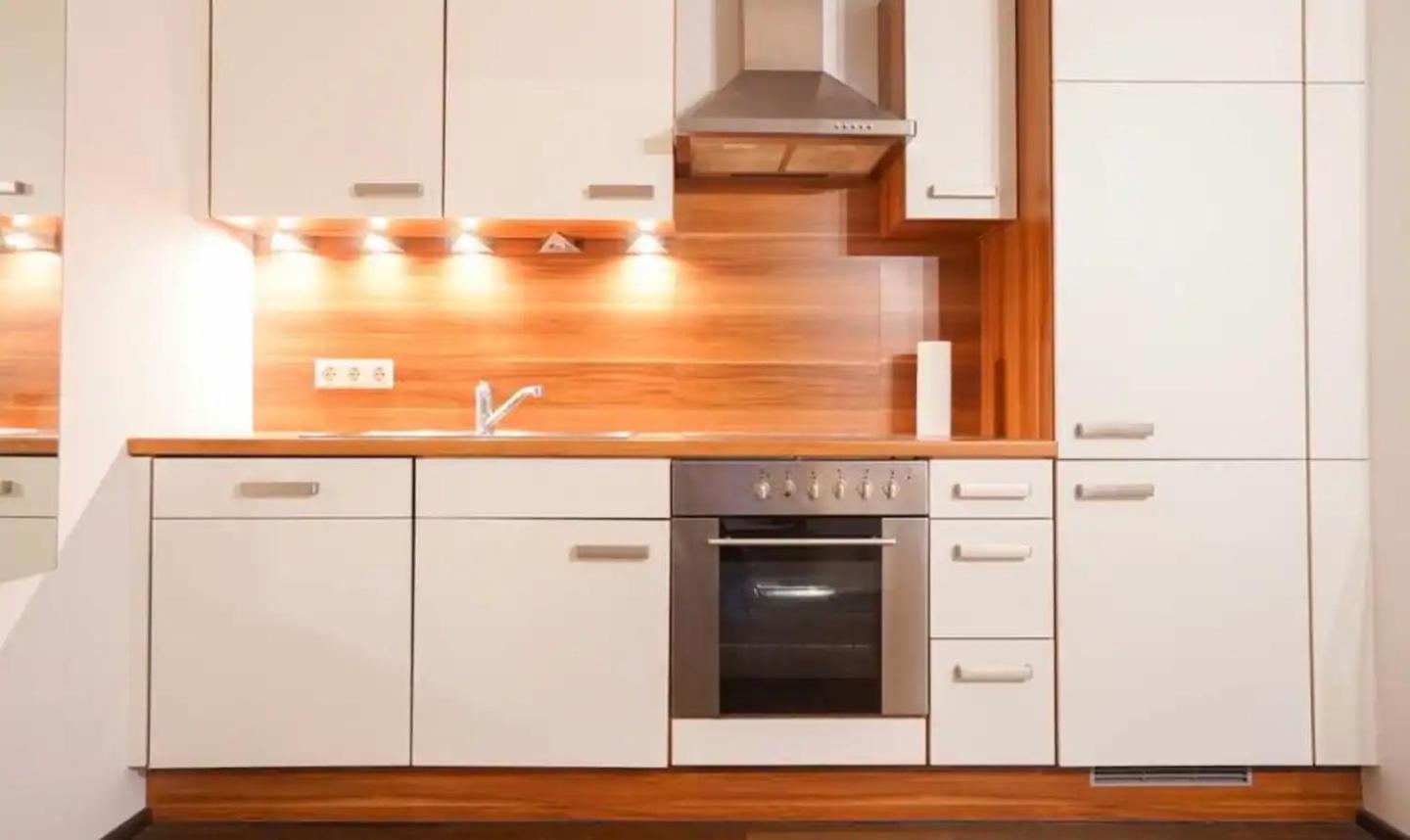 Apartamento Authentic Austrian Flat In The South Of Vienna Modling Exterior foto