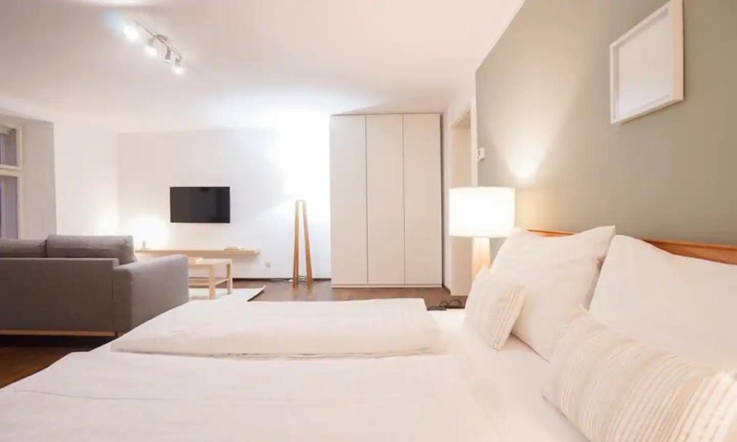 Apartamento Authentic Austrian Flat In The South Of Vienna Modling Exterior foto