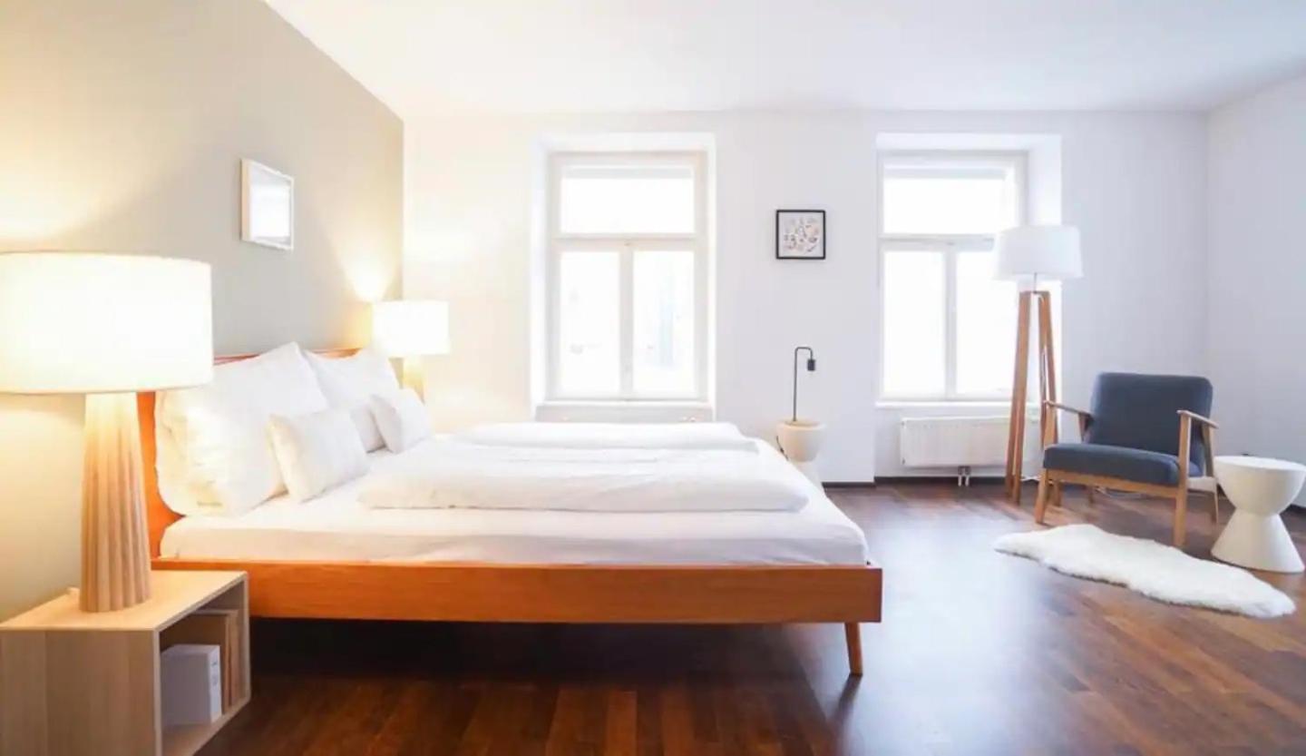 Apartamento Authentic Austrian Flat In The South Of Vienna Modling Exterior foto