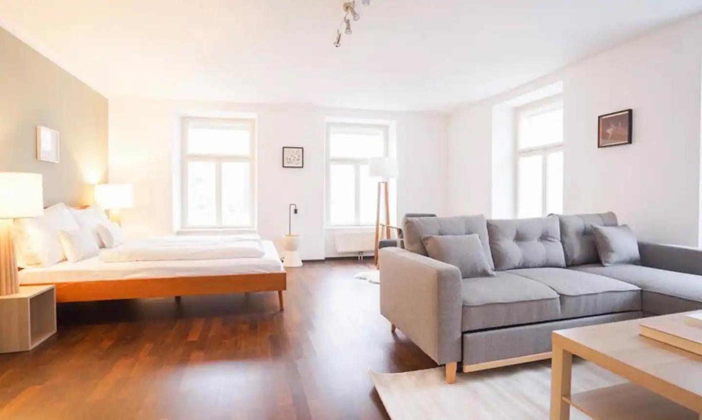 Apartamento Authentic Austrian Flat In The South Of Vienna Modling Exterior foto
