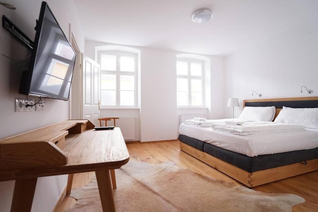 Apartamento Authentic Austrian Flat In The South Of Vienna Modling Exterior foto